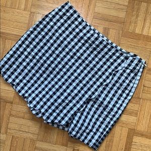 Talbots Petites gingham scalloped skort Size 8P